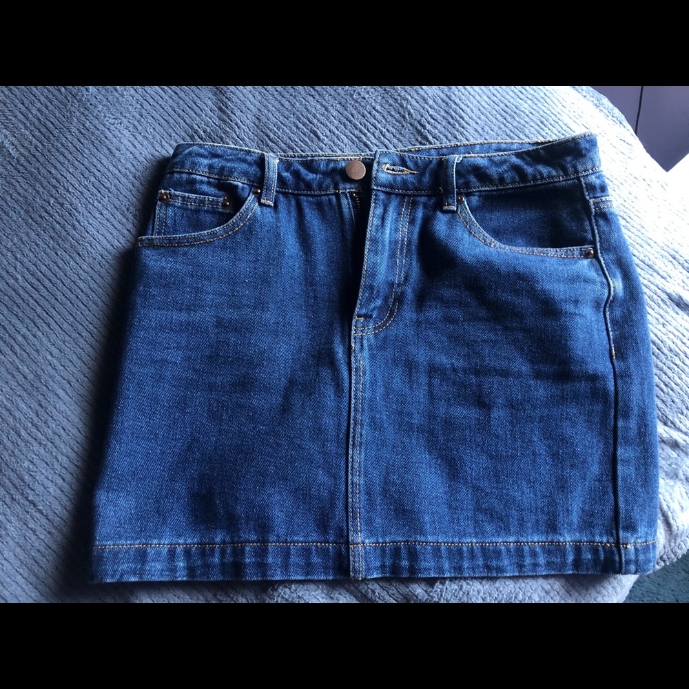 Forever 21 Denim Skirt - Medium